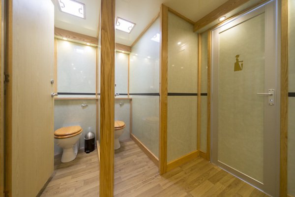 Luxury restroom trailer
