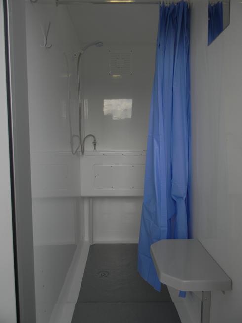 Luxury restroom trailer