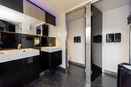 Luxury restroom trailer