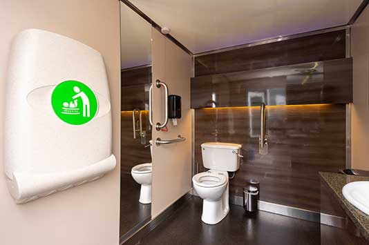 Luxury restroom trailer