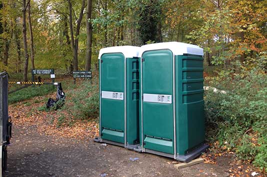 Luxury restroom trailer