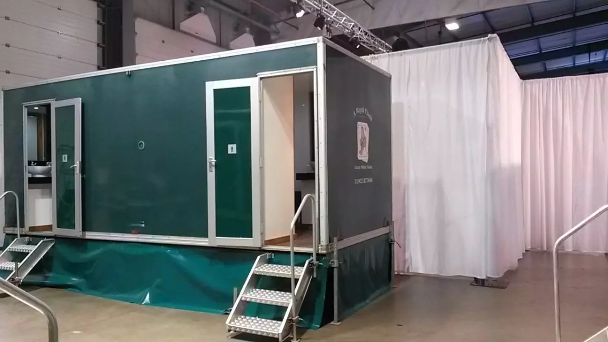 SUSSEX LOOS luxury restroom trailer