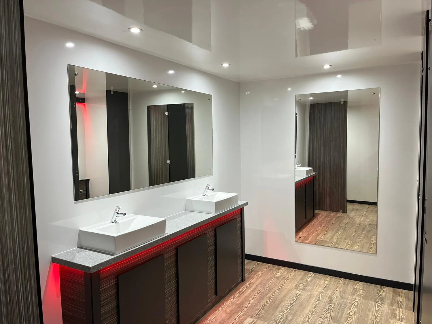 Luxury restroom trailer