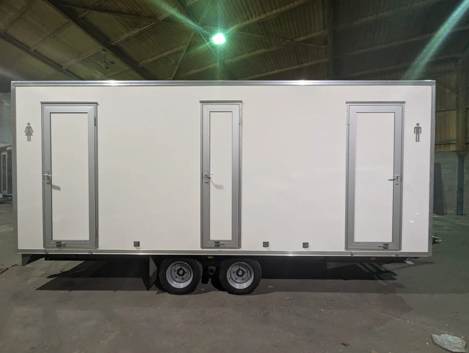 Luxury restroom trailer