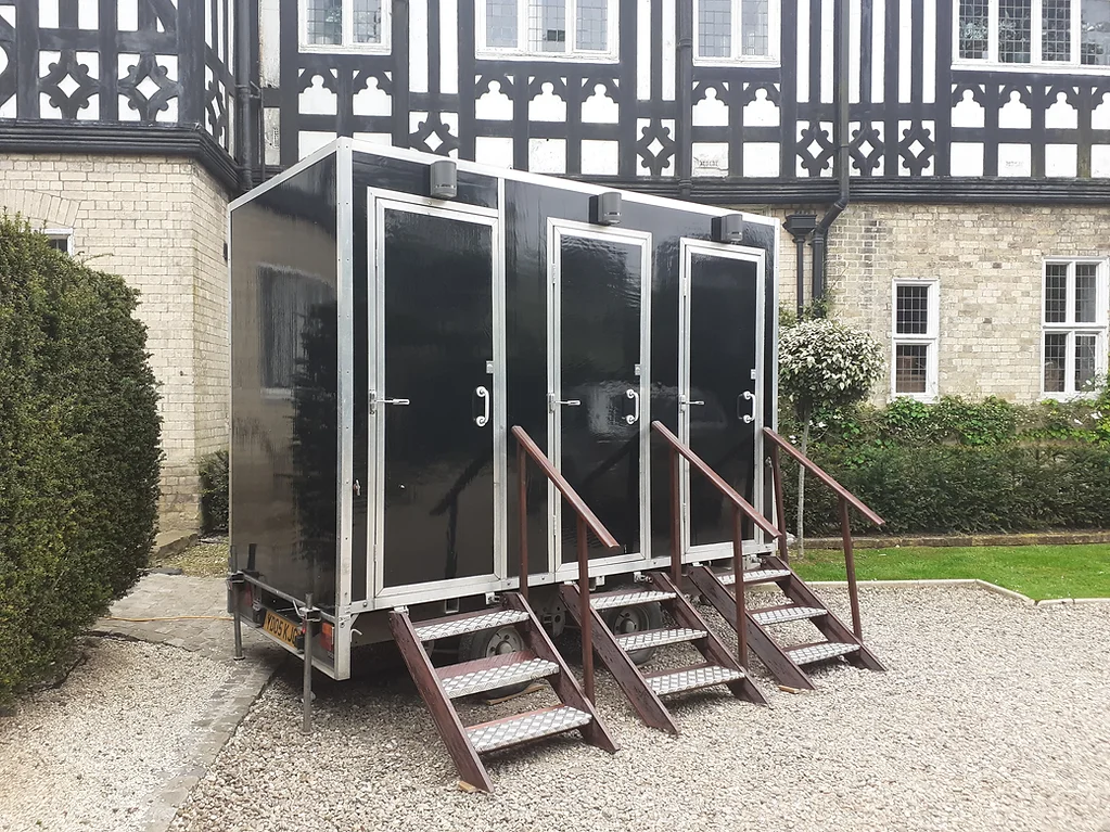 Luxury restroom trailer