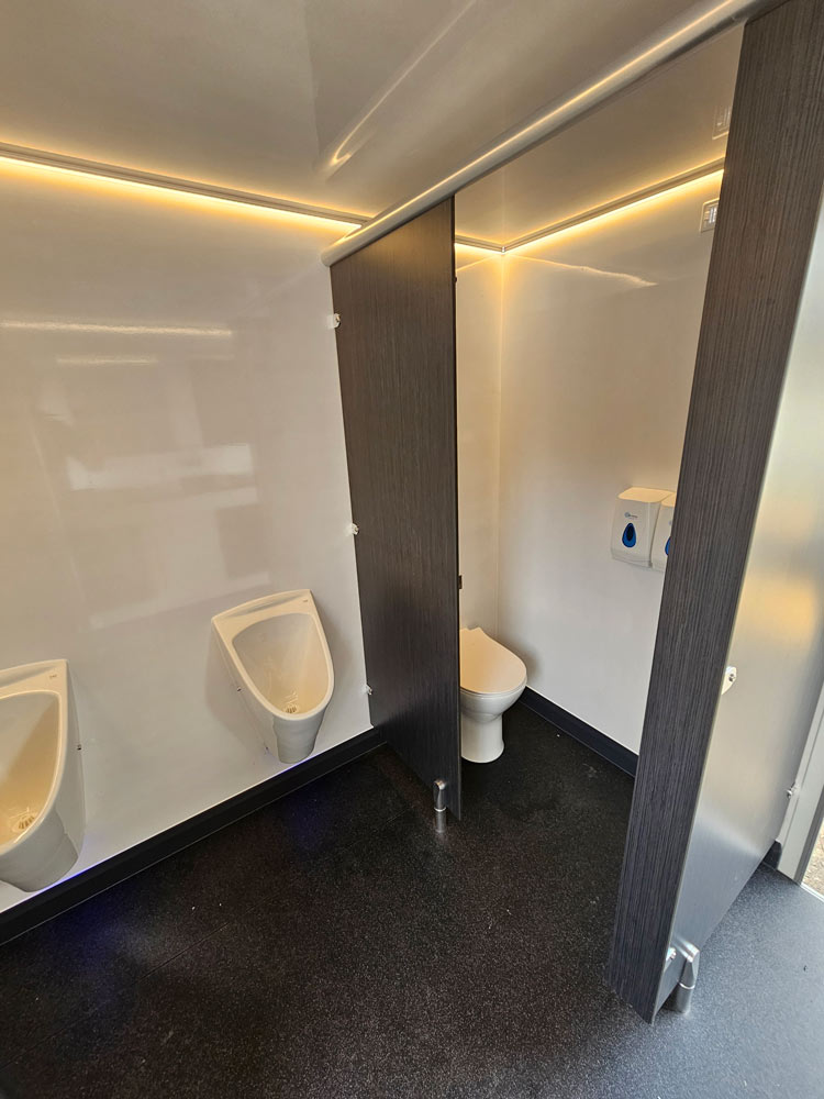 Luxury restroom trailer