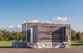 2+1 Luxury toilet hire index image