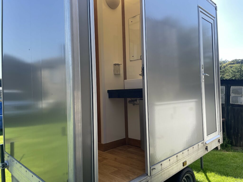 Luxury restroom trailer