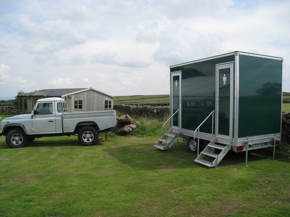 Luxury restroom trailer