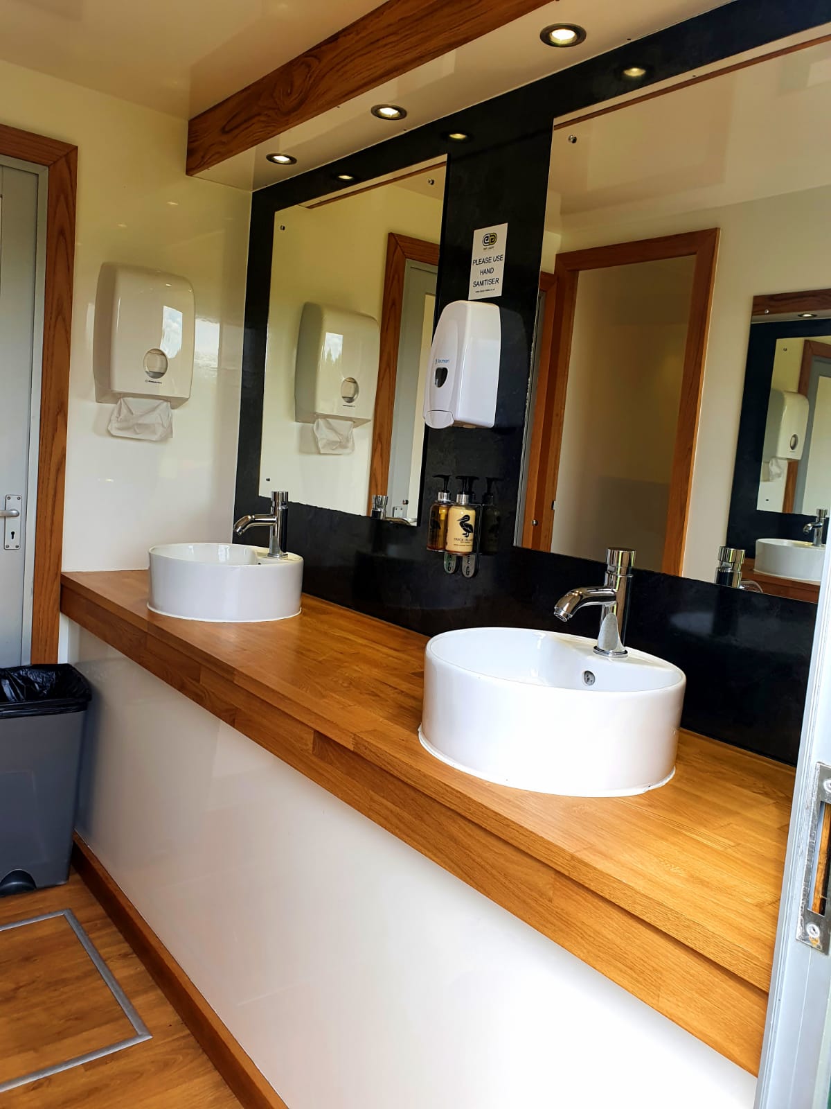 Luxury restroom trailer