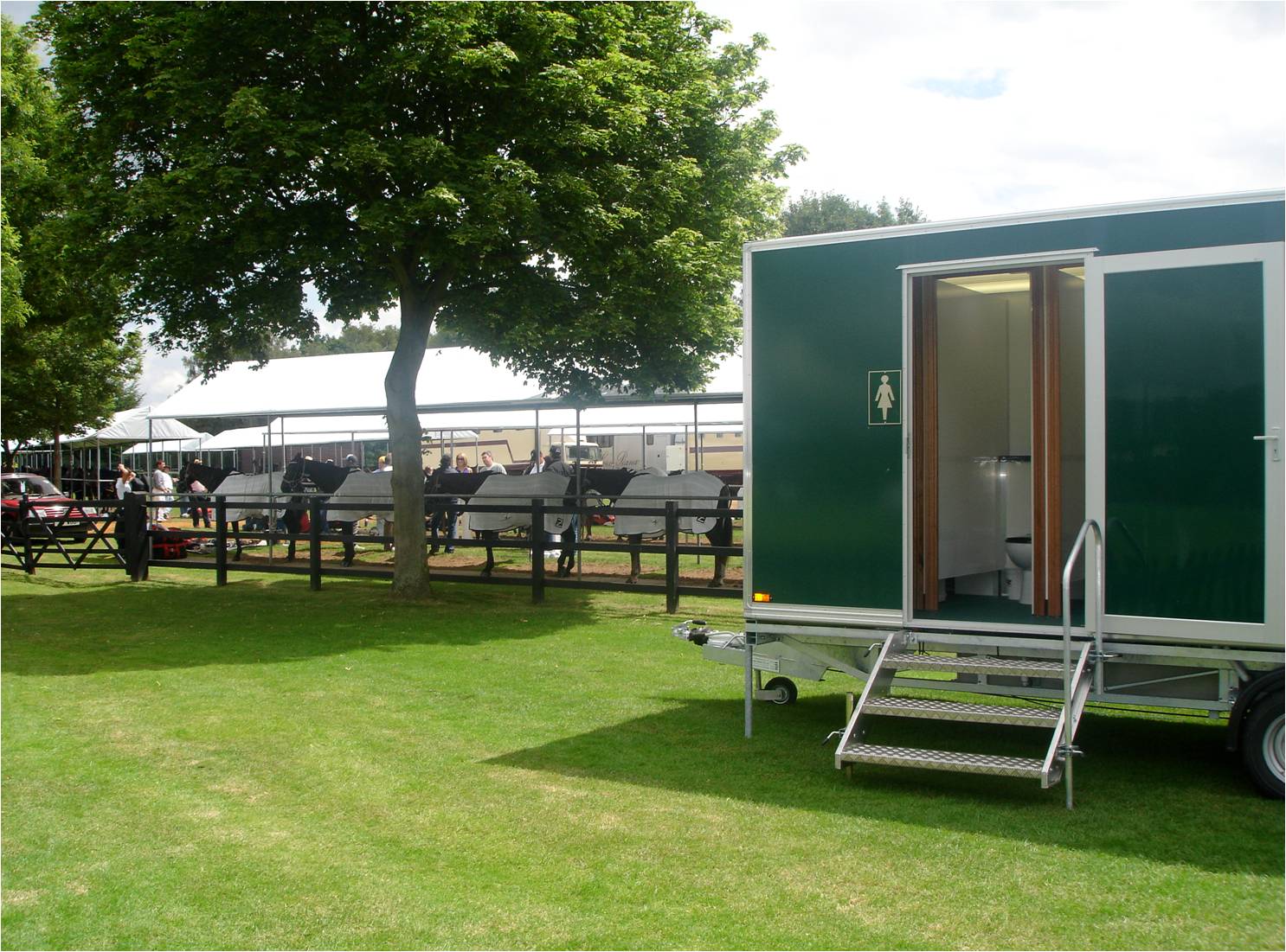Luxury restroom trailer