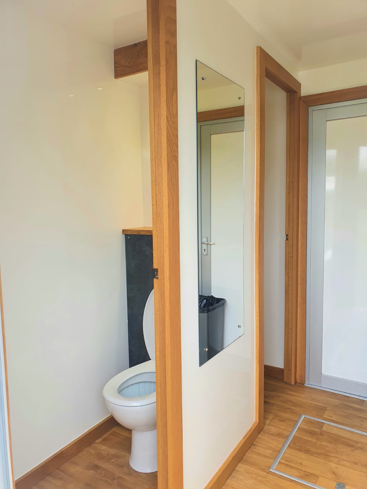 Luxury restroom trailer