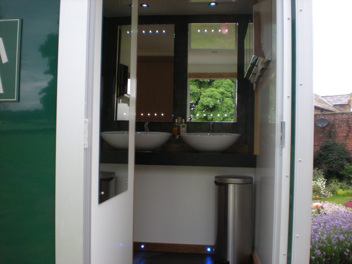 Luxury restroom trailer