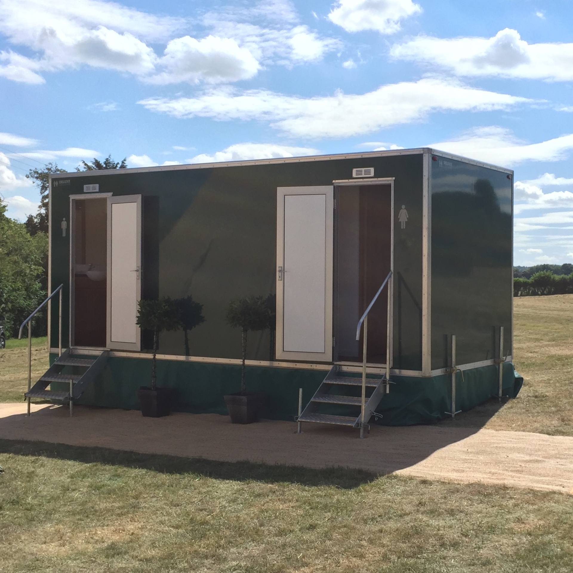 Luxury restroom trailer