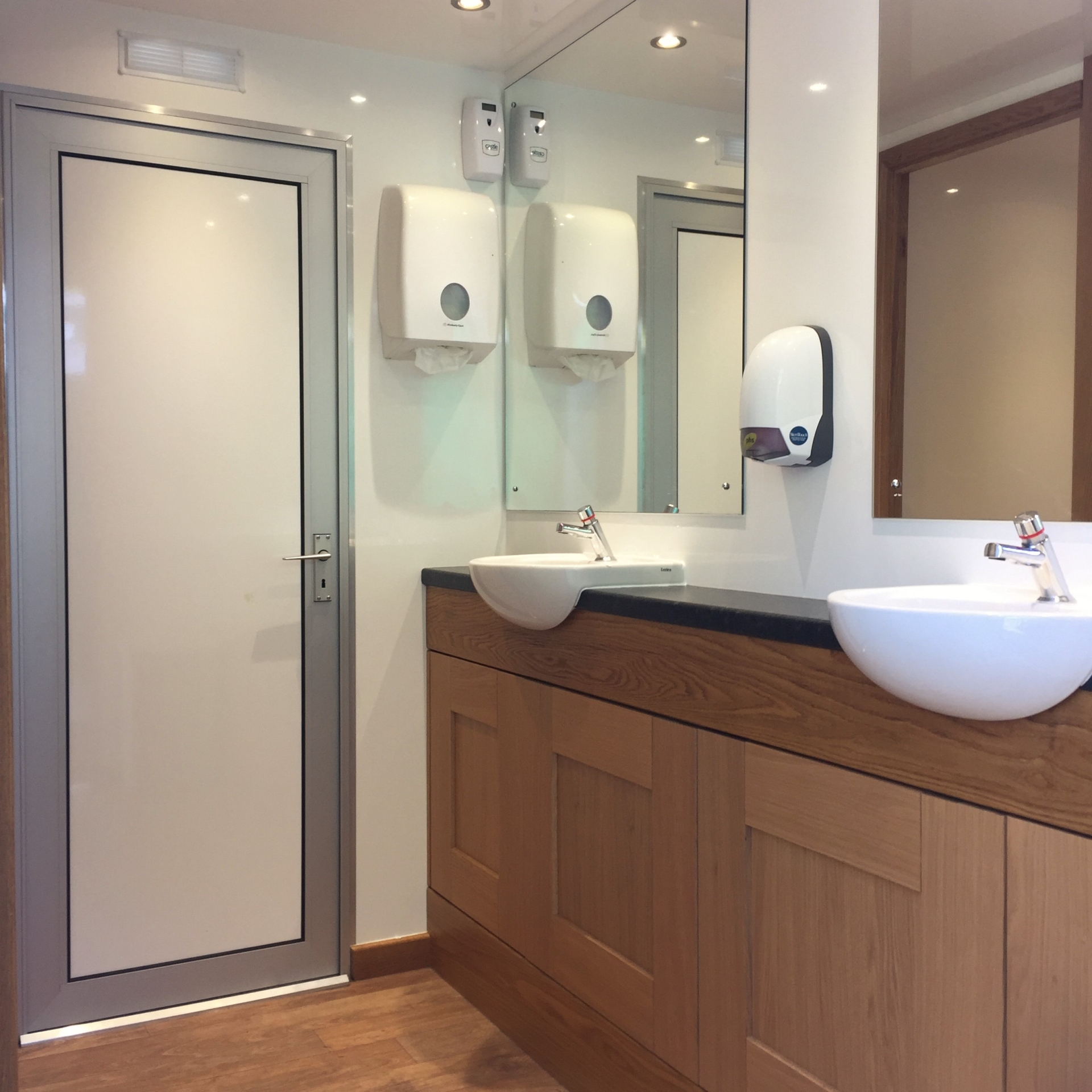 Luxury restroom trailer