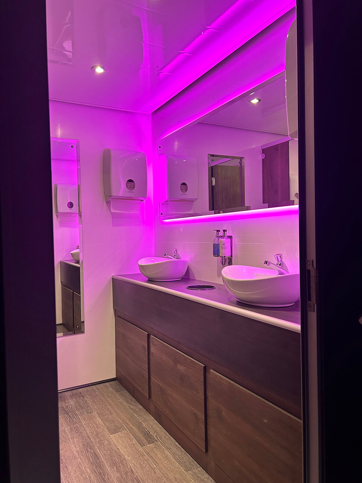 Luxury restroom trailer