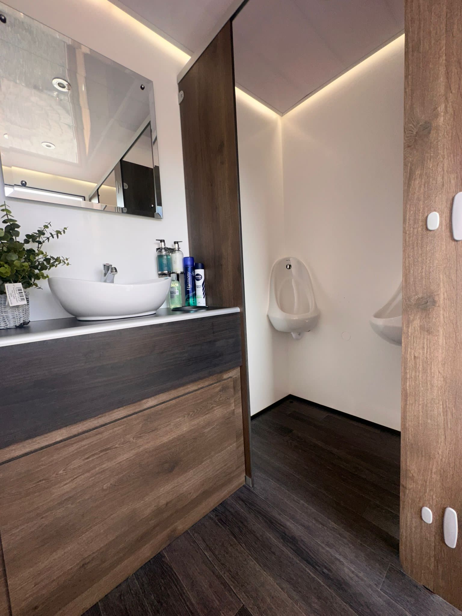 Luxury restroom trailer