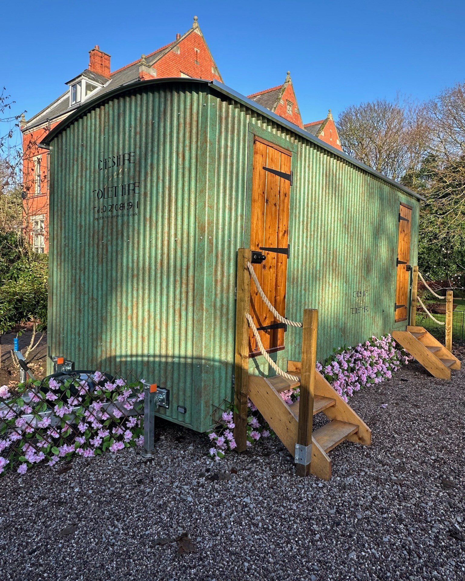 Luxury restroom trailer