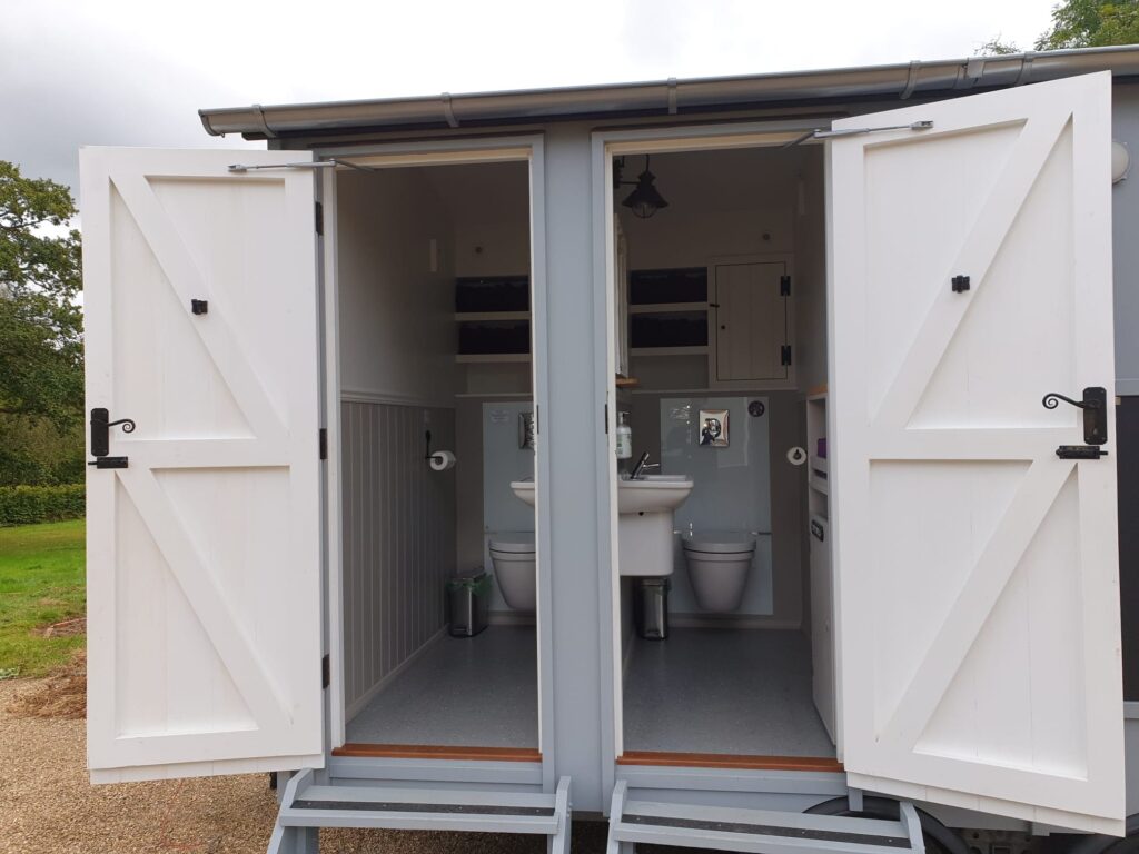 Luxury restroom trailer