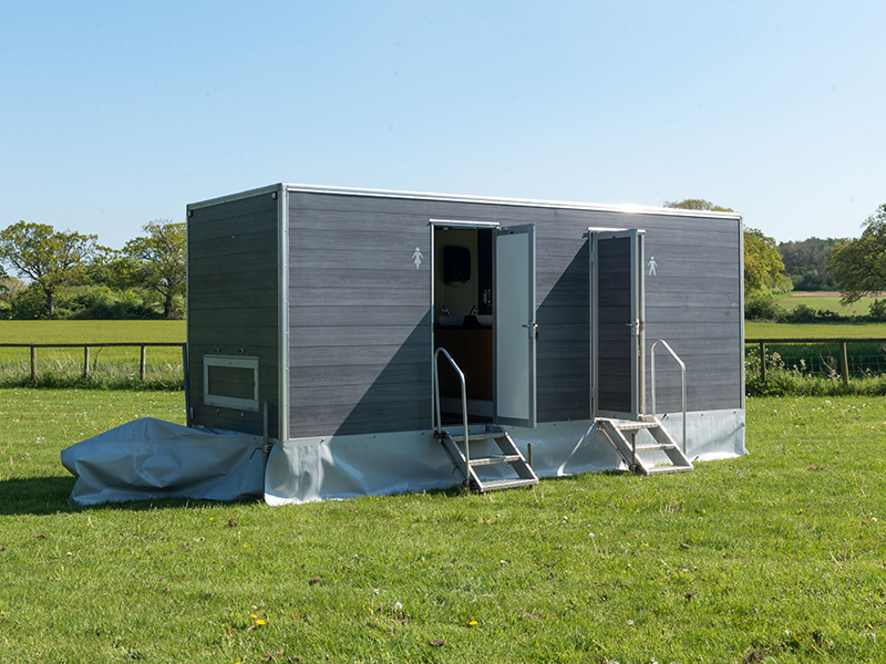 Luxury restroom trailer