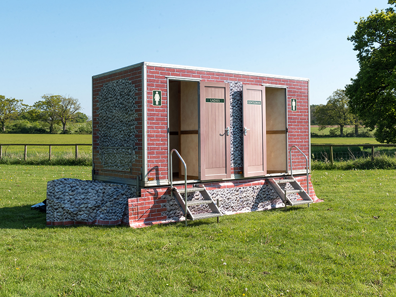 Luxury restroom trailer