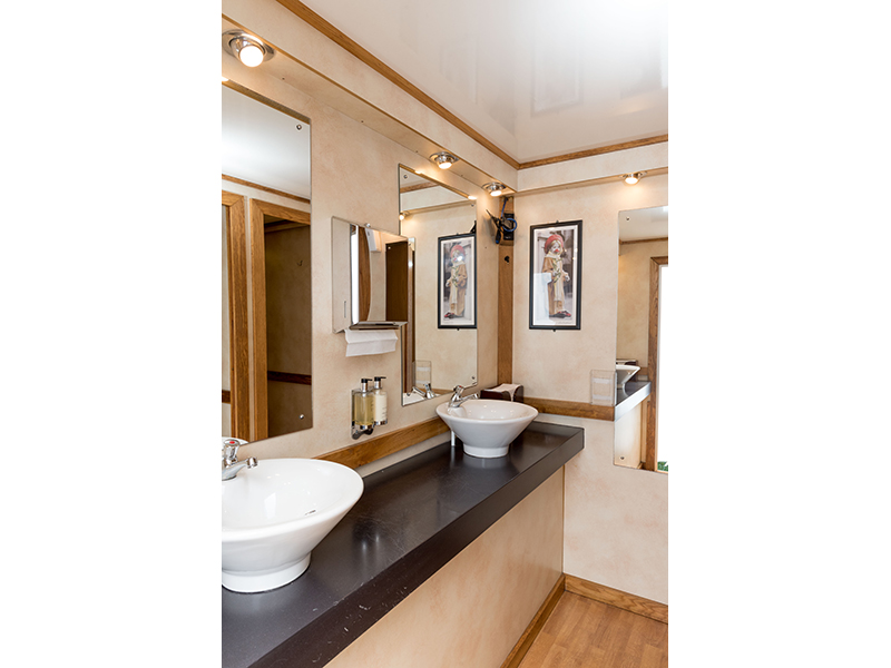 Luxury restroom trailer