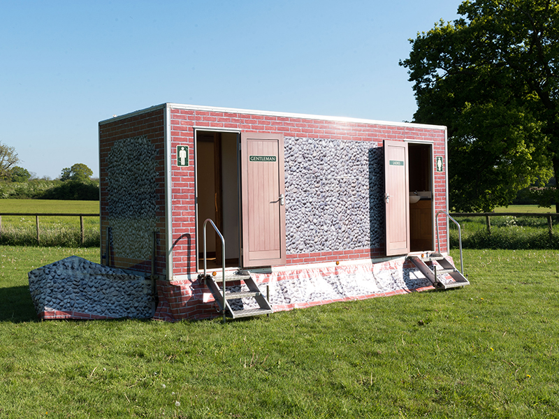 Luxury restroom trailer