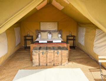 Luxury restroom trailer