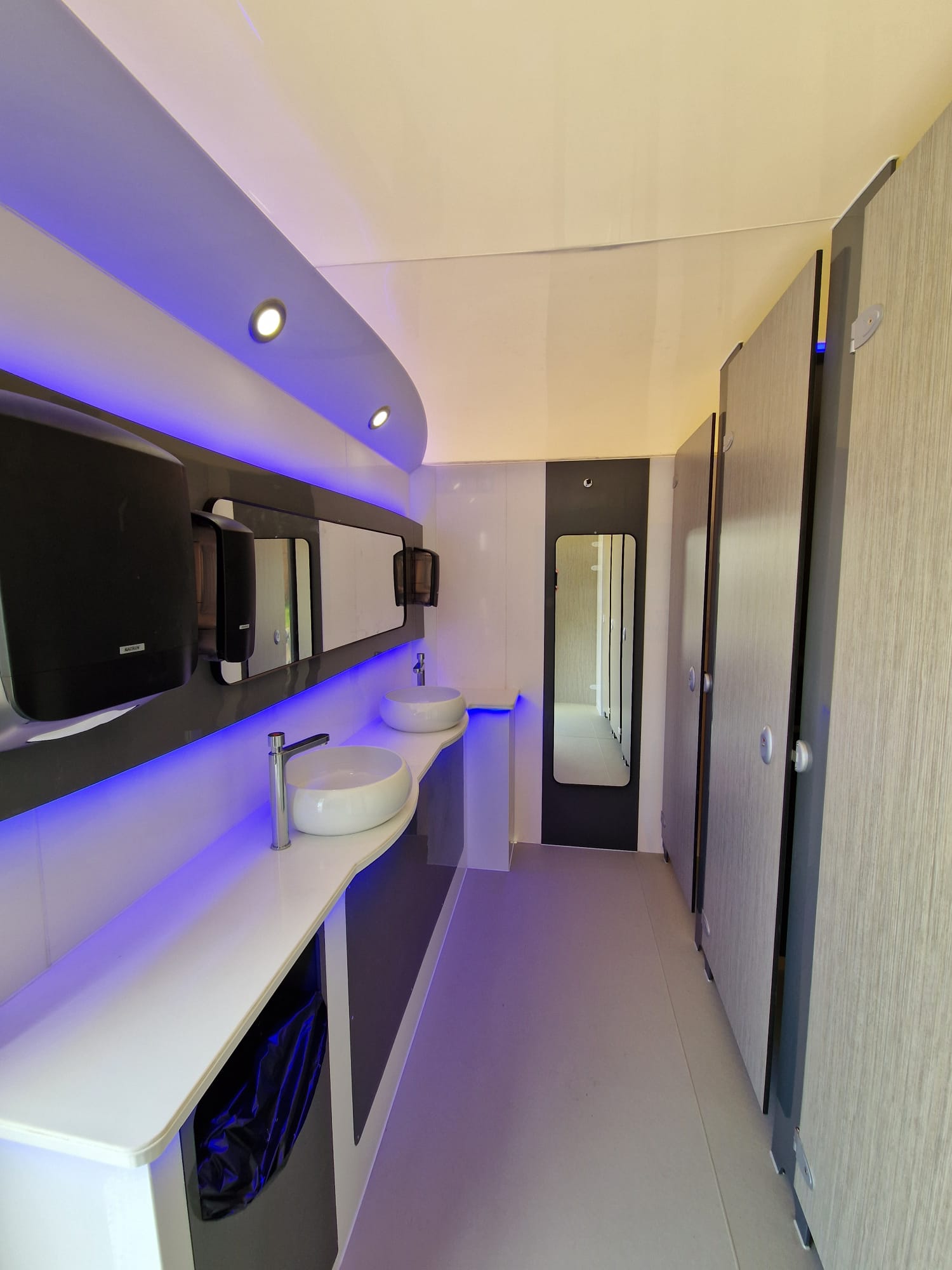 Luxury restroom trailer