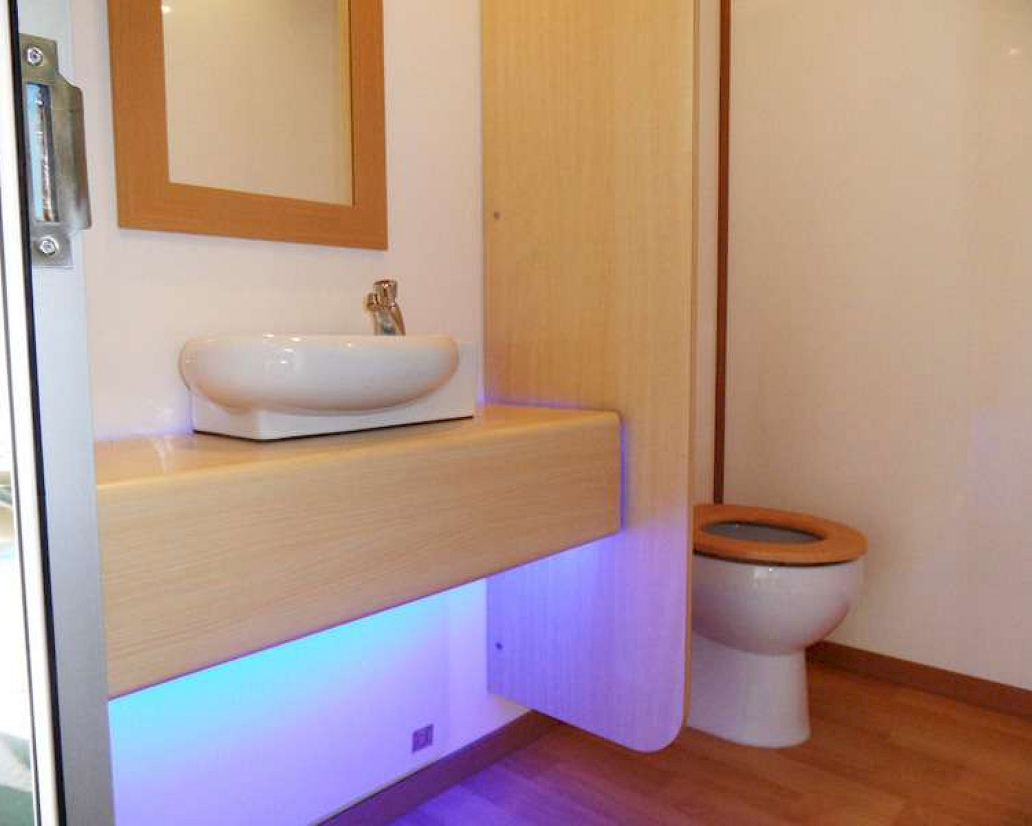 Luxury restroom trailer