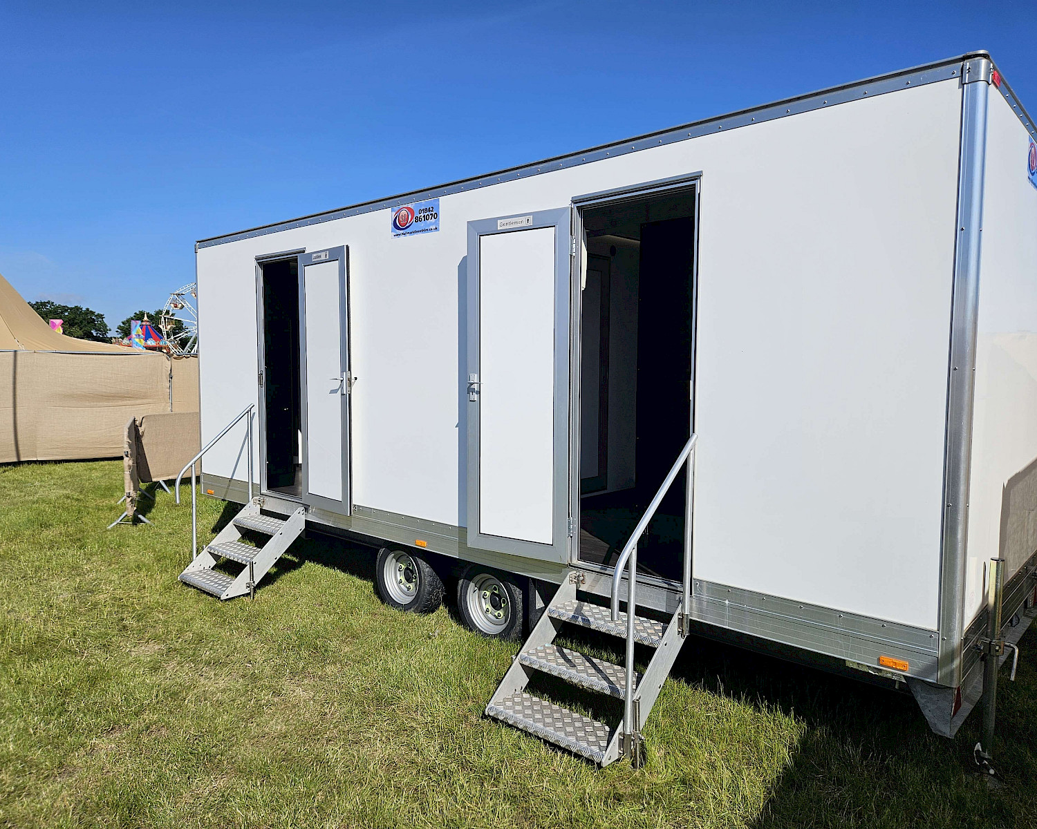Luxury restroom trailer