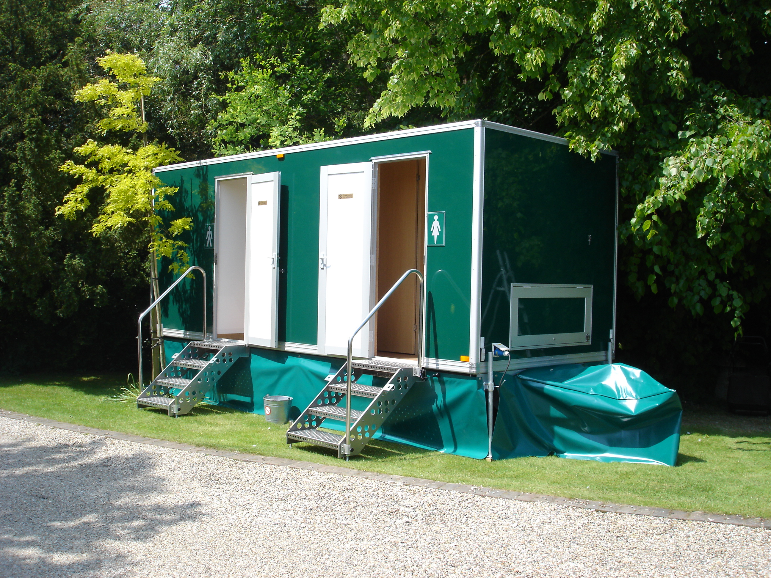 Luxury restroom trailer